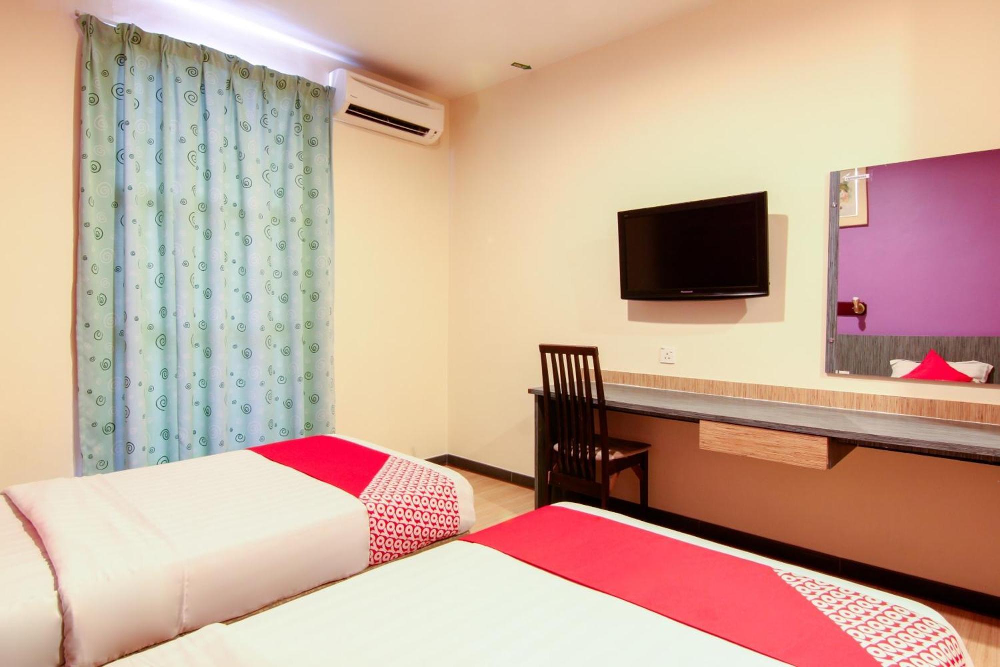Super Oyo 43930 Hotel Esplanade SDK Buitenkant foto