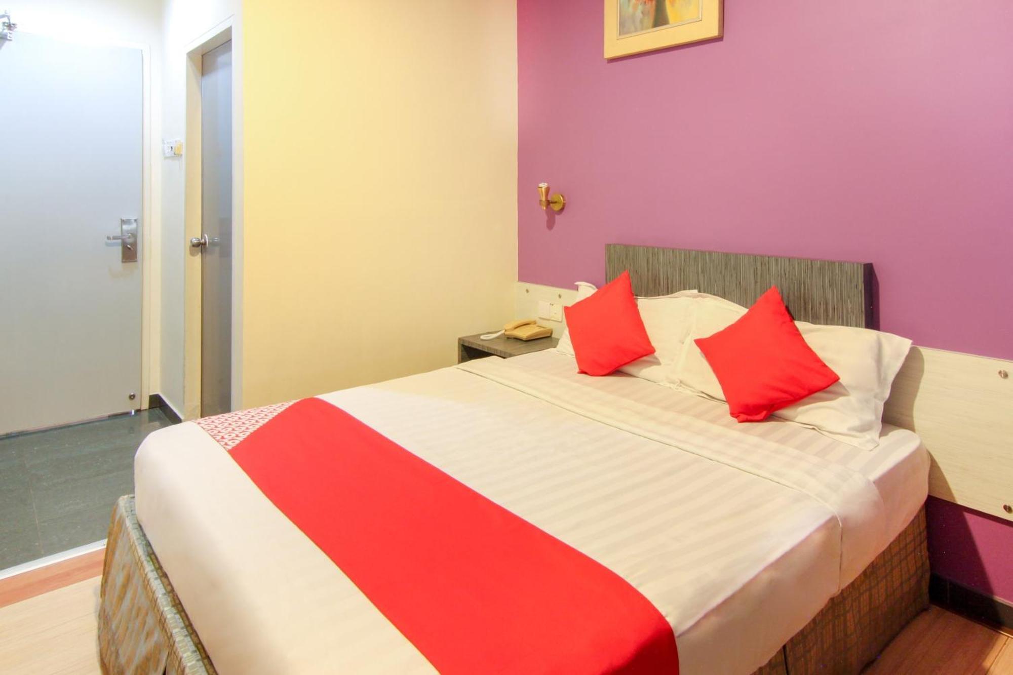 Super Oyo 43930 Hotel Esplanade SDK Buitenkant foto